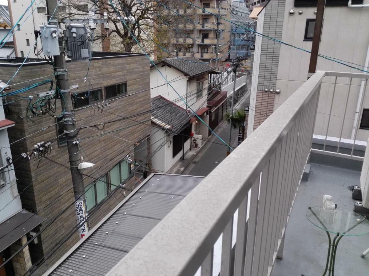 Fukuokakoryou Guesthouse Fukuoka  Bagian luar foto