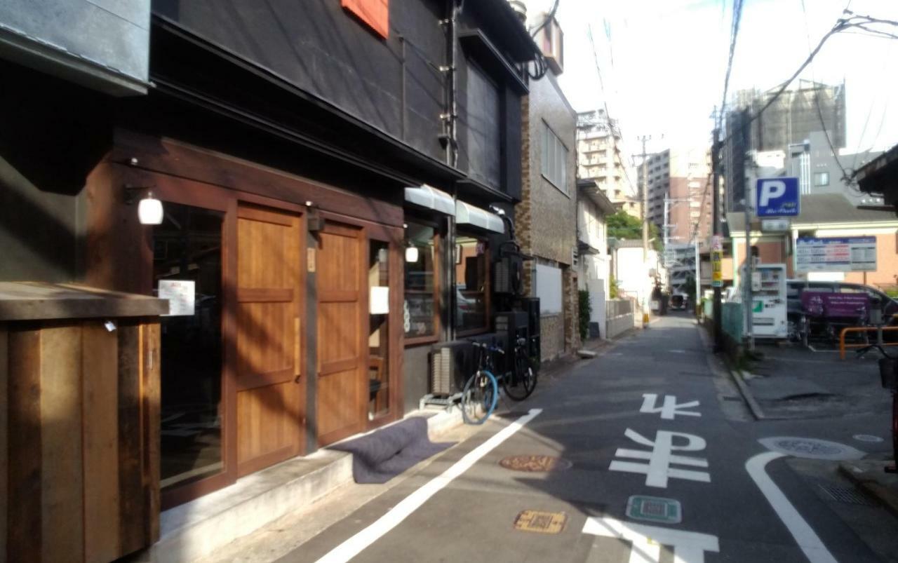 Fukuokakoryou Guesthouse Fukuoka  Bagian luar foto